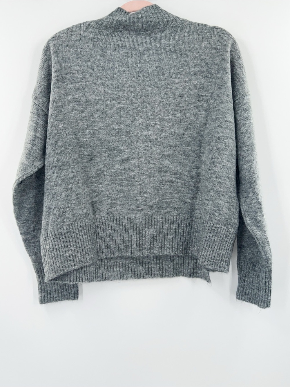 Anthropologie Moth Turtleneck Puppy Pullover Sweater in Grey size Medium - Picture 4 of 9